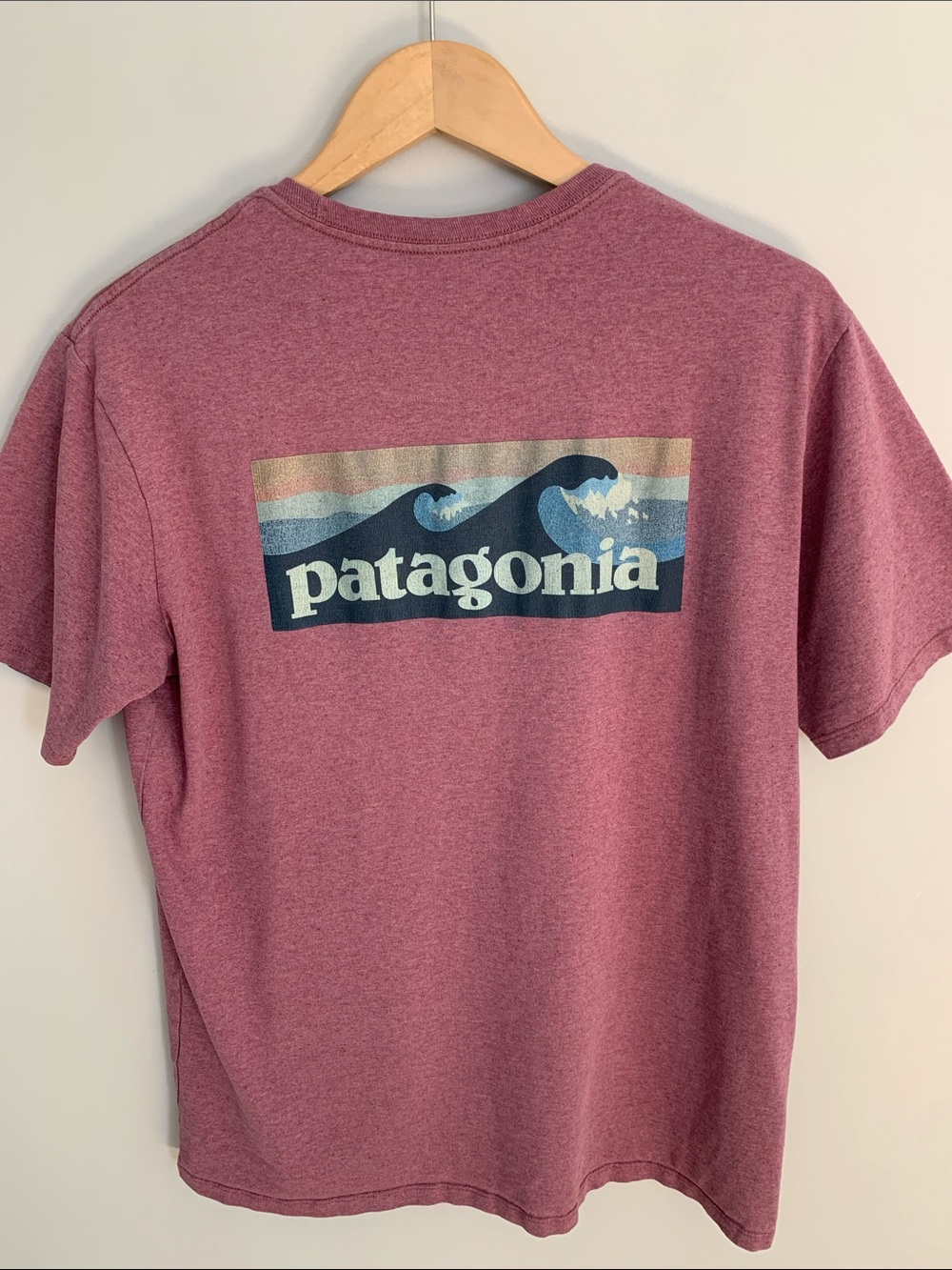 Patagonia Men’s Boardshort Wave Logo Pocket Responsibili-Tee Short Sleeve Medium